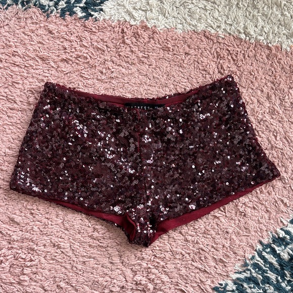 Lioness Night Rider Short - Picture 5 of 6